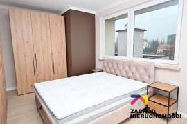 Atrakcyjna, przestronna kawalerka w centrum